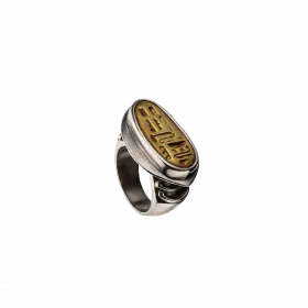 טבעת כסף מרשימה ומאסיבית משובצת אלמנט פליז בעל עיטור מצרי קדום