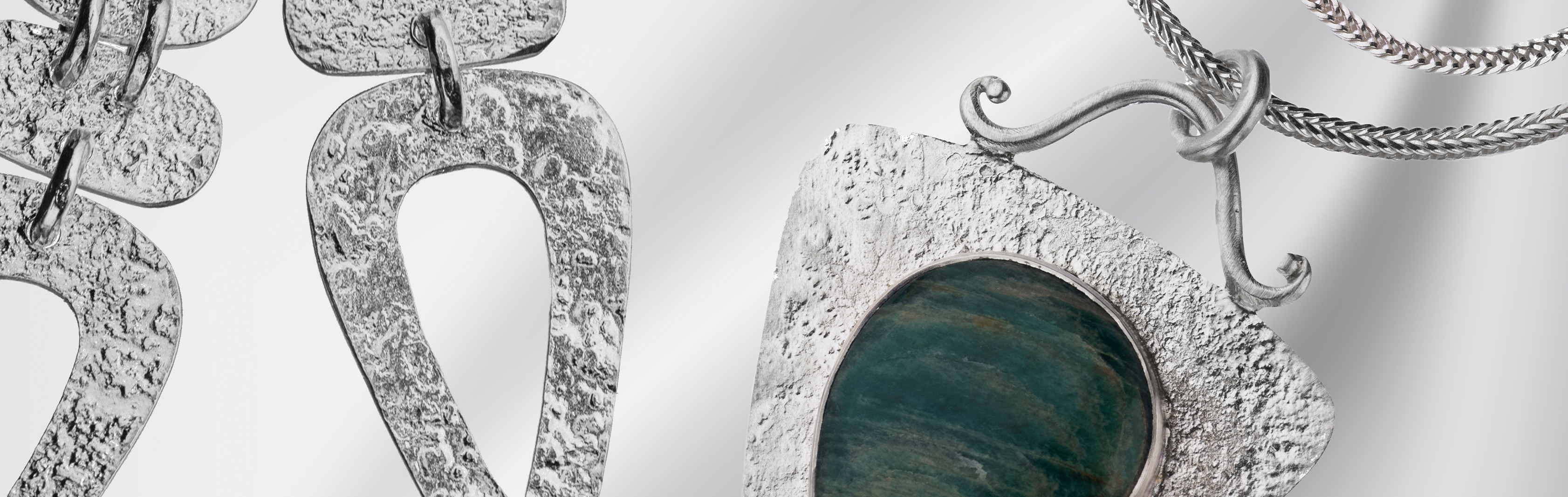 Green stone jewelry, special gems, hammered jewelry, authentic silver jewelry, triple earrings, special ring for woman, jewelry for woman, GRAS designs in silver, GRAS handmade silver jewelry