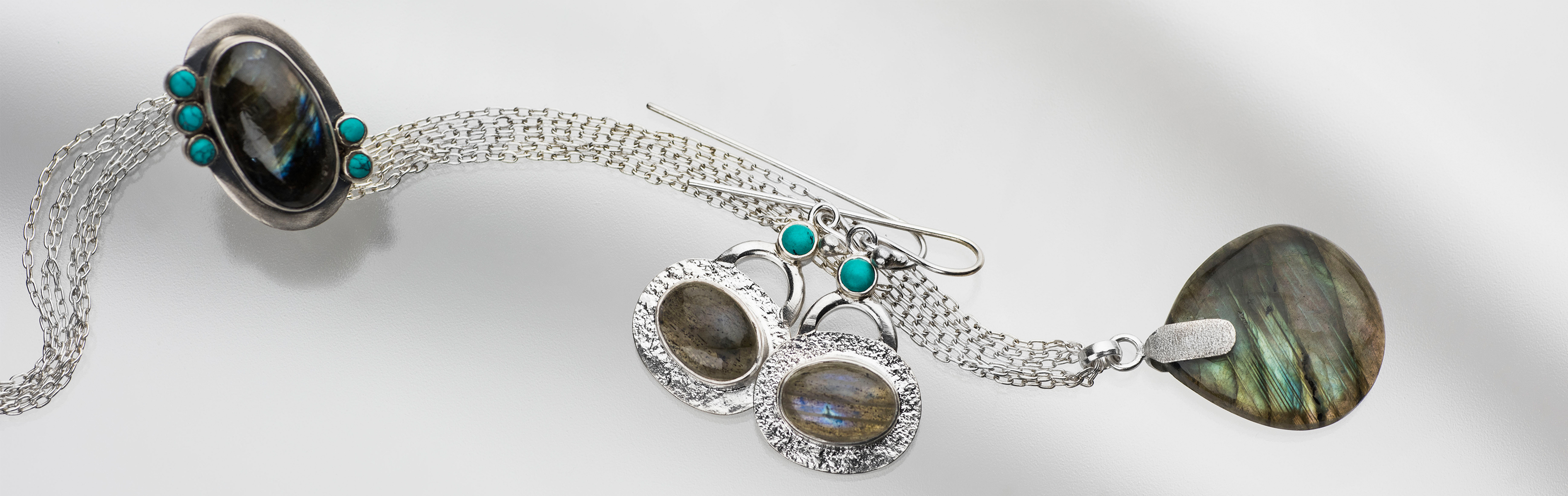 Silver jewelry, impressive silver jewelry, silver and gems, large silver necklace, silver necklace with presence, gemstone, turquoise, long stud earring, Drop Earrings, hammered silver, special silver jewelry, GRAS silver jewelry, turquoise stone jewelry,