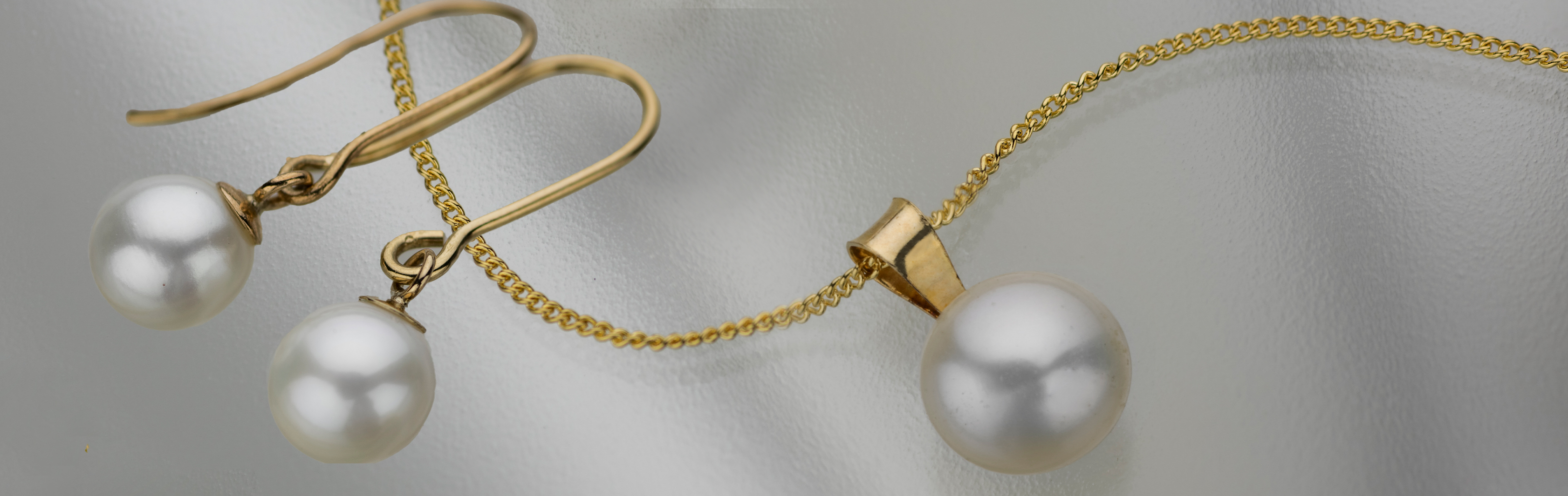 9k Gold and Pearl Jewelry, Gold and Pearl Earrings, 9k Gold and Pearl Necklace, Studded Pearl Earrings, Pearl Button jewelry, Bat Mitzvah Jewelry, Gift Jewelry, Bat Mitzvah Gift, Girls Jewelry, teens Jewelry, Necklace for girl, earring for girl, GRAS 9K G